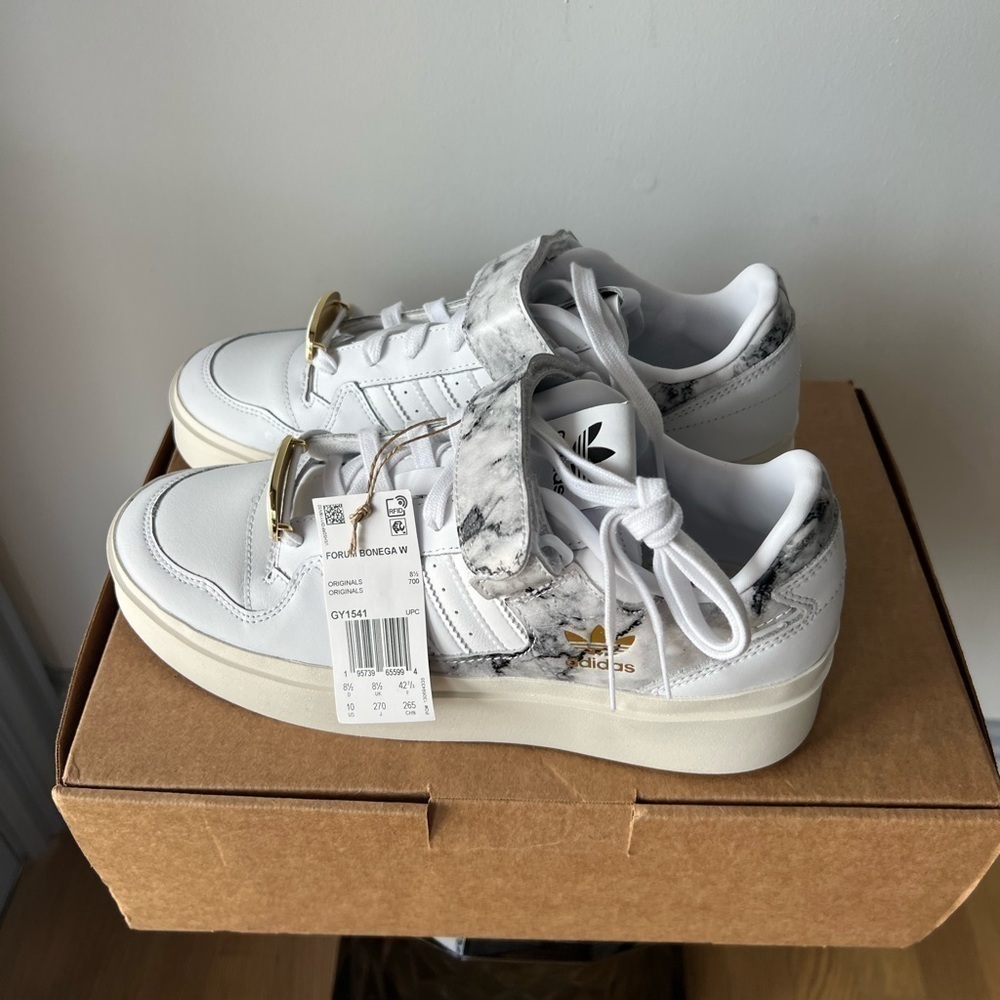 Adidas Originals Forum Bonega sneakers in white with marble print - Picture 8 of 15